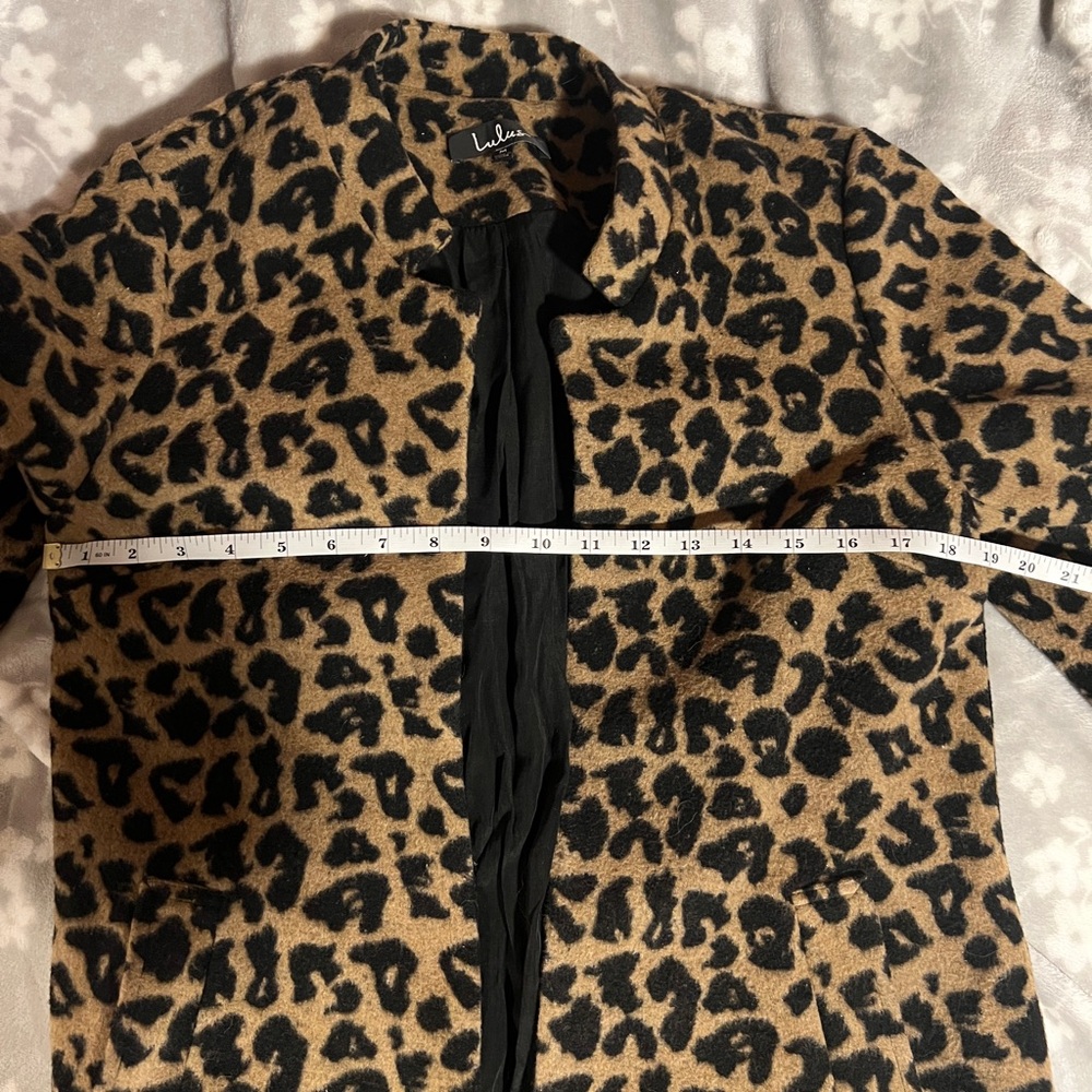 ✨HOST PICK ✨Lulus leopard print jacket Feline Fantastic Tan Leopard Print Coat - Picture 8 of 8